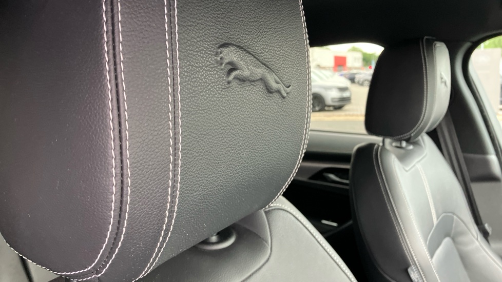 Jaguar F-Pace 2.0 D200 R-Dynamic S 5dr Auto AWD Diesel Estate - Image 41