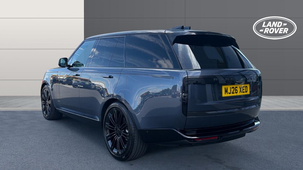 Land Rover Range Rover 3.0 D300 SE 4dr Auto Diesel Estate - Image 2