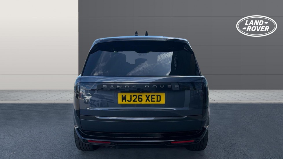 Land Rover Range Rover 3.0 D300 SE 4dr Auto Diesel Estate - Image 6