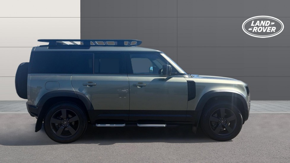 Land Rover Defender 3.0 D250 X-Dynamic HSE 110 5dr Auto Diesel Estate - Image 5