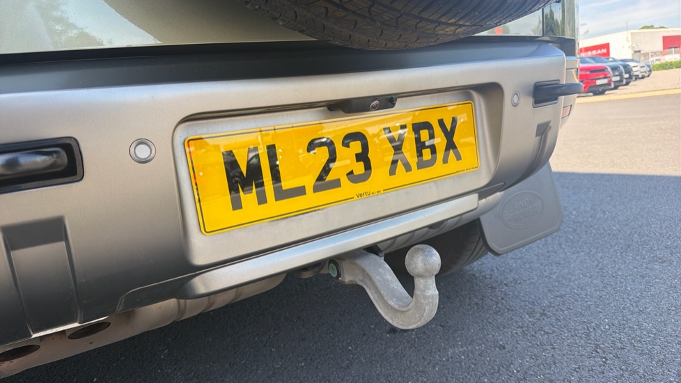 Land Rover Defender 3.0 D250 X-Dynamic HSE 110 5dr Auto Diesel Estate - Image 39