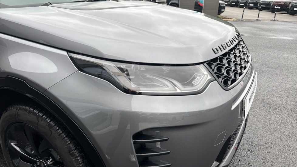 Land Rover Discovery Sport 2.0 D200 Dynamic HSE 5dr Auto [7 Seat] Diesel Station Wagon - Image 17
