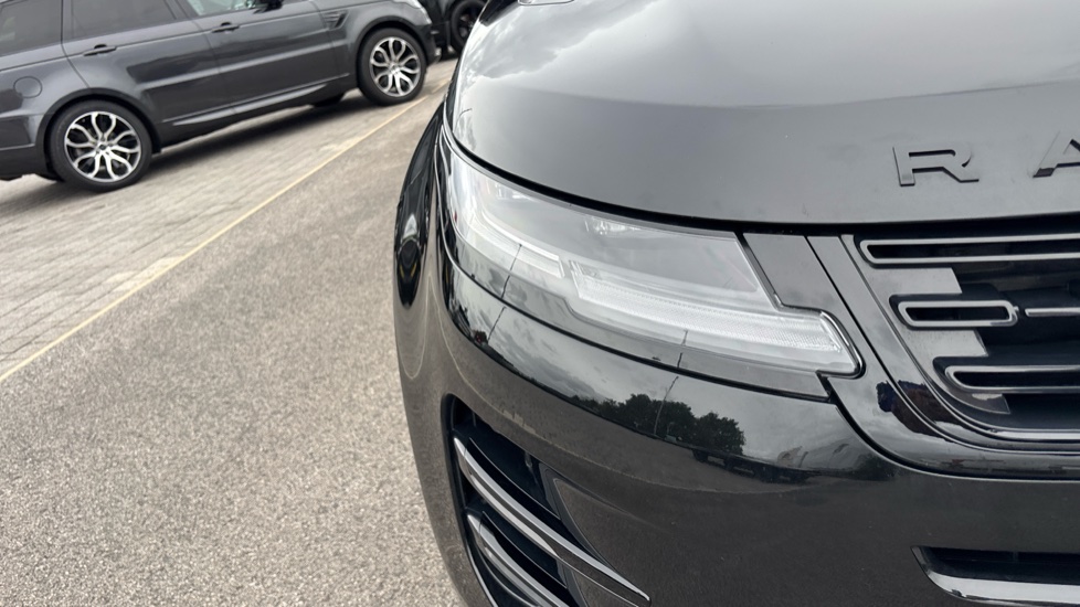 Land Rover Range Rover Evoque 2.0 D200 Dynamic SE 5dr Auto Diesel Hatchback - Image 17