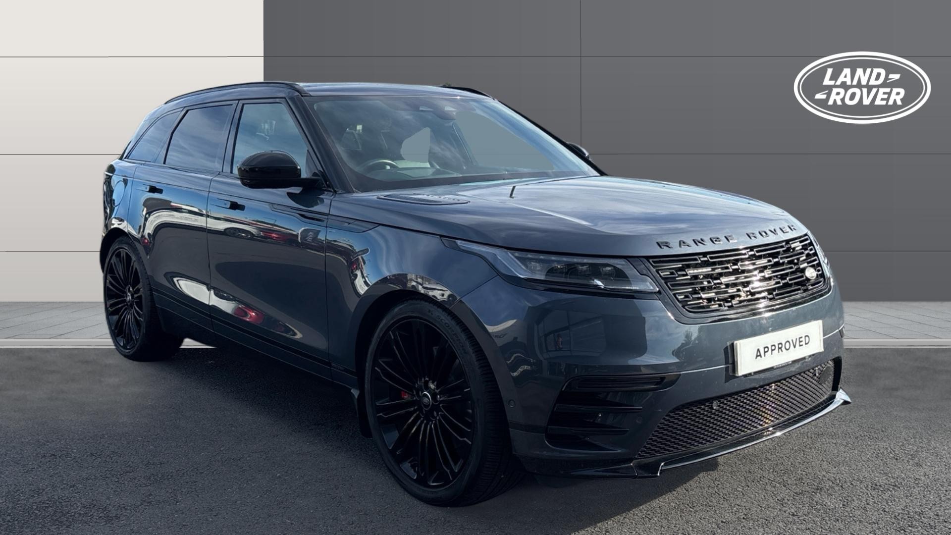 Land Rover Range Rover Velar dealer public-web source image