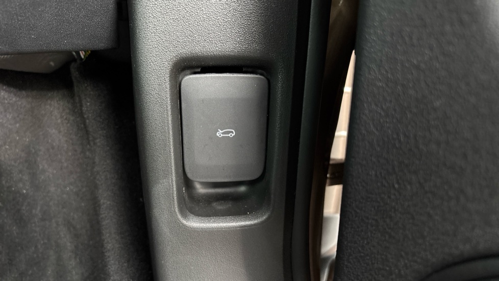 Land Rover Range Rover Evoque 2.0 D165 S 5dr Auto Diesel Hatchback - Image 34