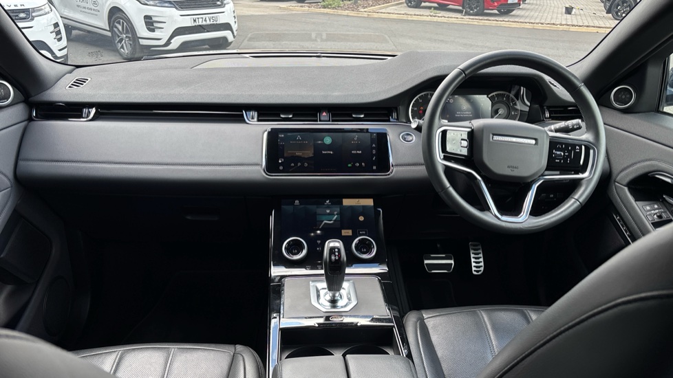 Land Rover Range Rover Evoque 1.5 P300e R-Dynamic SE 5dr Auto Hatchback - Image 9