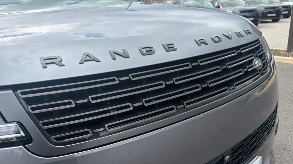 Land Rover Range Rover Sport 3.0 D300 Dynamic SE 5dr Auto Diesel Estate - Image 25