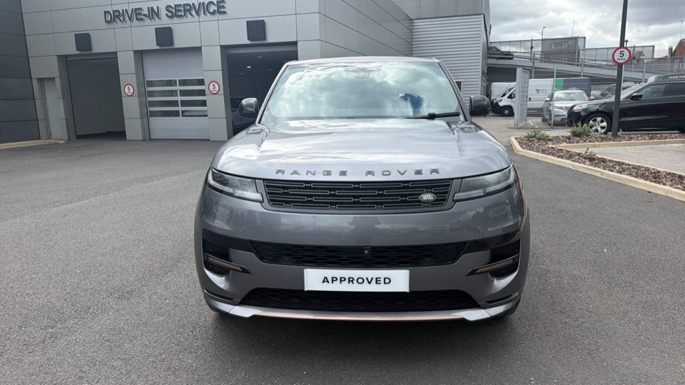 Land Rover Range Rover Sport 3.0 D300 Dynamic SE 5dr Auto Diesel Estate - Image 32