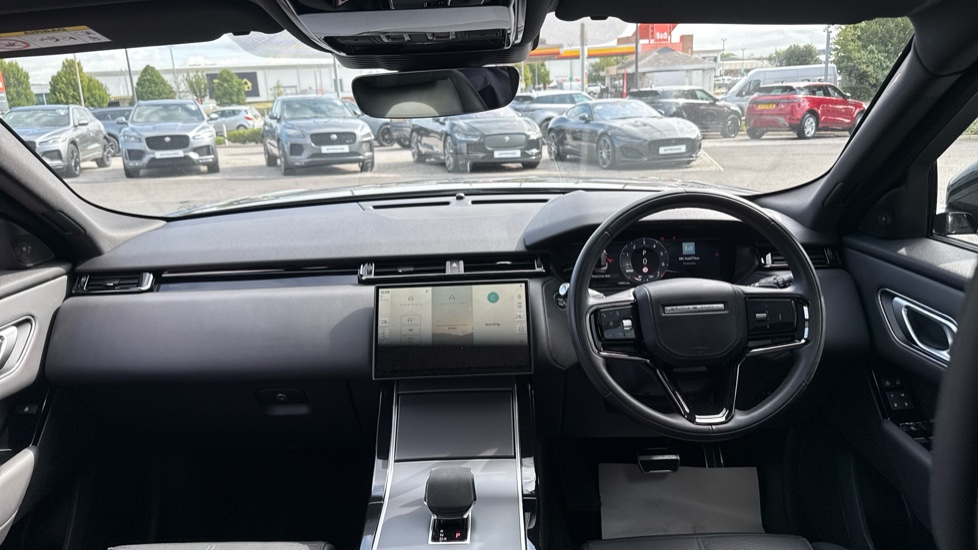 Land Rover Range Rover Velar 2.0 P400e Dynamic HSE 5dr Auto Estate - Image 9