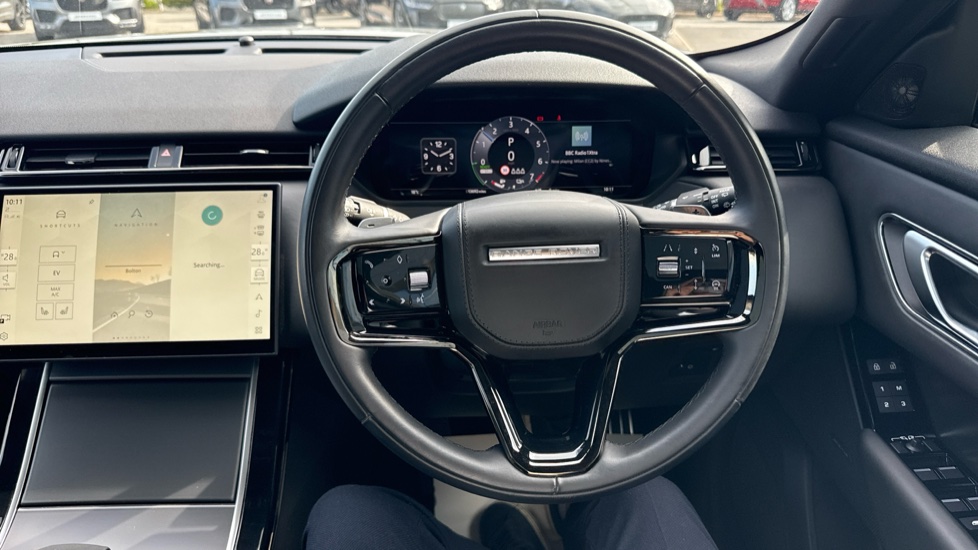 Land Rover Range Rover Velar 2.0 P400e Dynamic HSE 5dr Auto Estate - Image 15