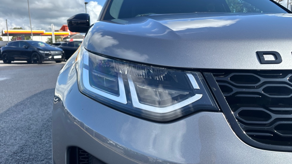 Land Rover Discovery Sport 2.0 D165 R-Dynamic S Plus 5dr Auto Diesel Station Wagon - Image 17
