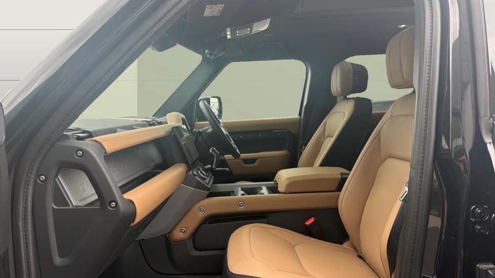 Land Rover Defender 3.0 D350 X 110 5dr Auto [7 Seat] Diesel Estate - Image 3