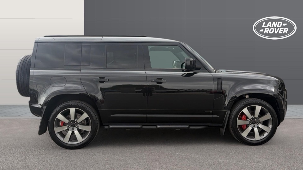 Land Rover Defender 3.0 D350 X 110 5dr Auto [7 Seat] Diesel Estate - Image 5