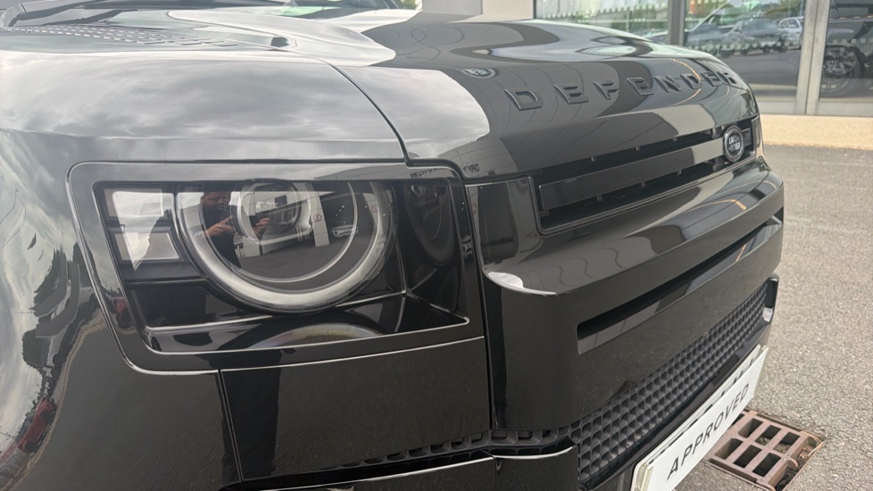 Land Rover Defender 3.0 D350 X 110 5dr Auto [7 Seat] Diesel Estate - Image 24