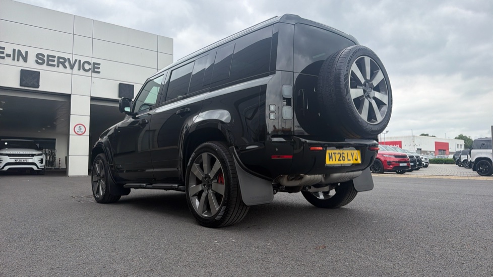 Land Rover Defender 3.0 D350 X 110 5dr Auto [7 Seat] Diesel Estate - Image 42