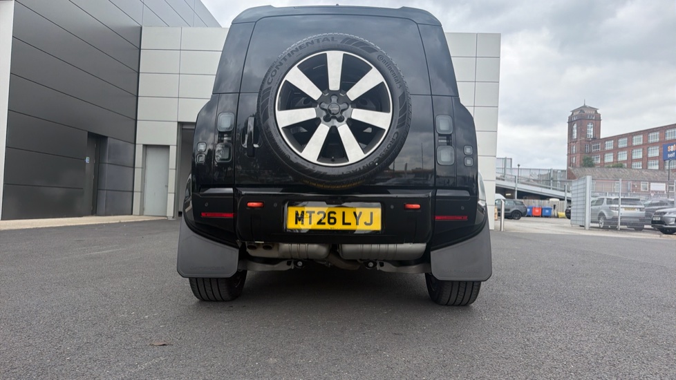 Land Rover Defender 3.0 D350 X 110 5dr Auto [7 Seat] Diesel Estate - Image 44