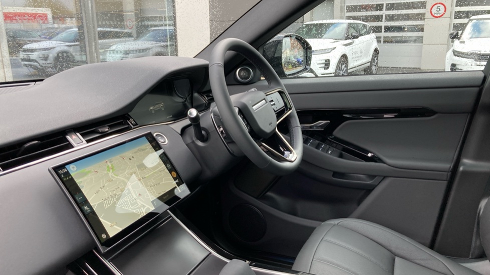 Land Rover Range Rover Evoque 2.0 D200 Edition 5dr Auto Diesel Hatchback - Image 25