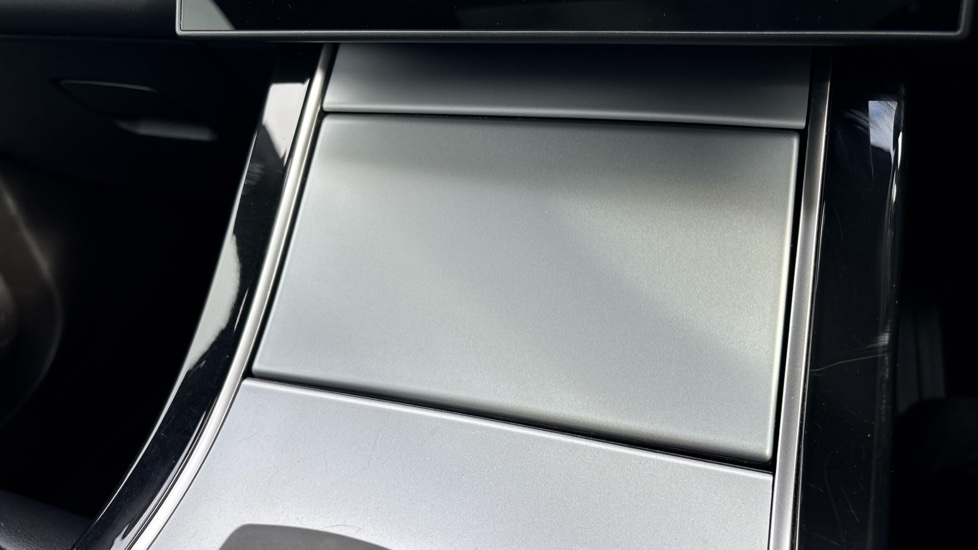 Land Rover Range Rover Evoque 2.0 D200 S 5dr Auto Diesel Hatchback - Image 38