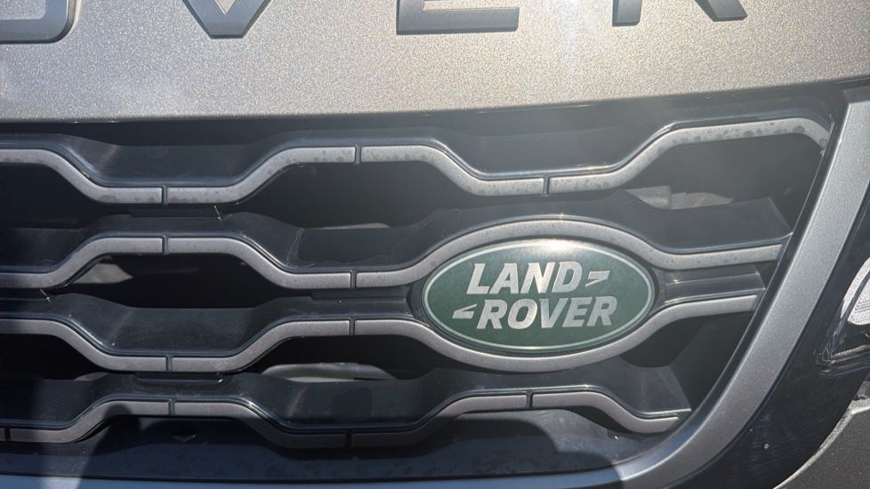 Land Rover Range Rover Evoque 1.5 P300e R-Dynamic SE 5dr Auto Hatchback - Image 27