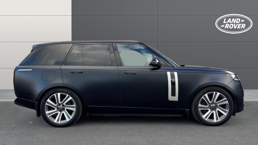 Land Rover Range Rover 3.0 P510e SV 4dr Auto Estate - Image 5