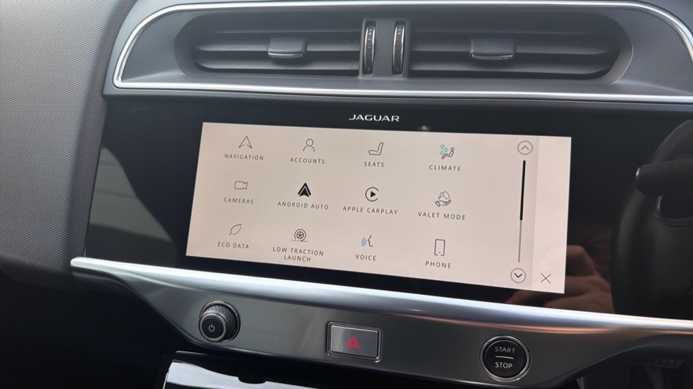 Jaguar I-Pace 294kW EV400 Black 90kWh 5dr Auto [11kW Charger] Electric Estate - Image 28