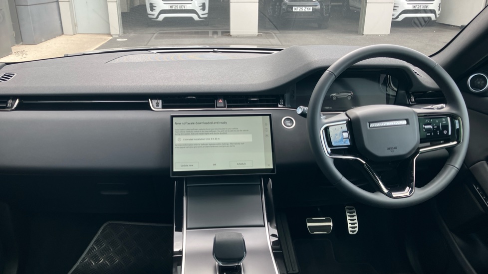Land Rover Range Rover Evoque 2.0 D200 Dynamic SE 5dr Auto Diesel Hatchback - Image 9