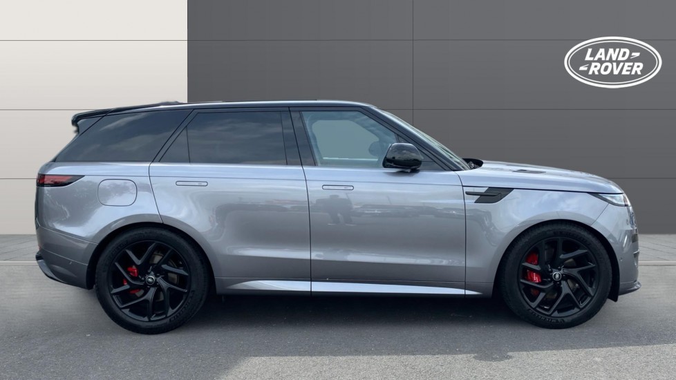 Land Rover Range Rover Sport 3.0 D300 Dynamic SE 5dr Auto Diesel Estate - Image 5