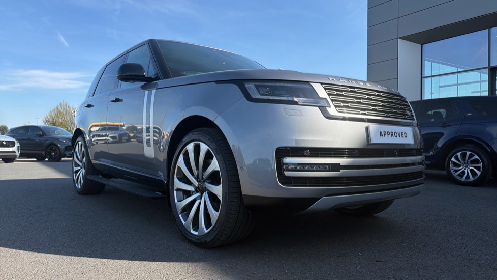 Land Rover Range Rover 3.0 D350 Autobiography 4dr Auto Diesel Estate - Image 30