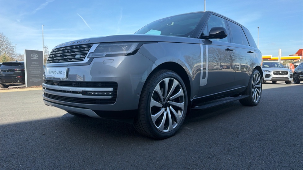 Land Rover Range Rover 3.0 D350 Autobiography 4dr Auto Diesel Estate - Image 37