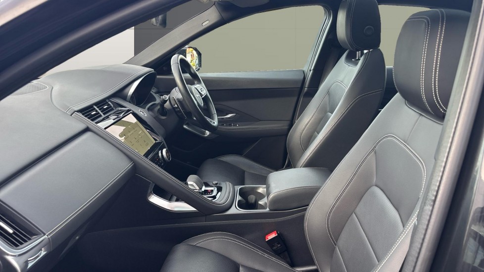Jaguar E-Pace 1.5 P300e R-Dynamic S 5dr Auto Estate - Image 3