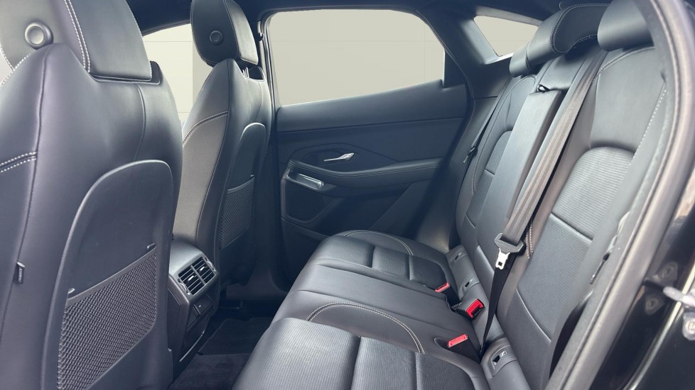 Jaguar E-Pace 1.5 P300e R-Dynamic S 5dr Auto Estate - Image 4