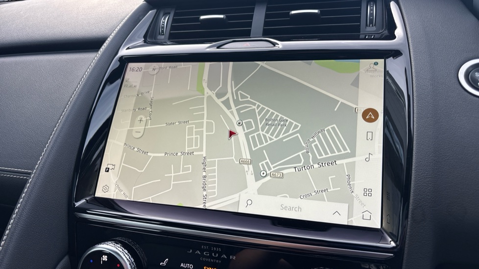 Jaguar E-Pace 1.5 P300e R-Dynamic S 5dr Auto Estate - Image 11