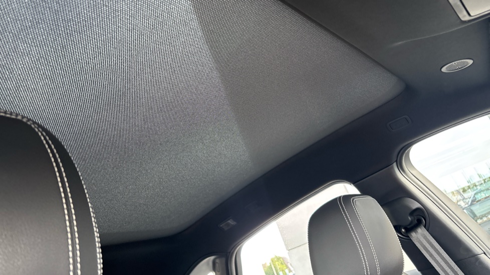 Jaguar E-Pace 1.5 P300e R-Dynamic S 5dr Auto Estate - Image 42