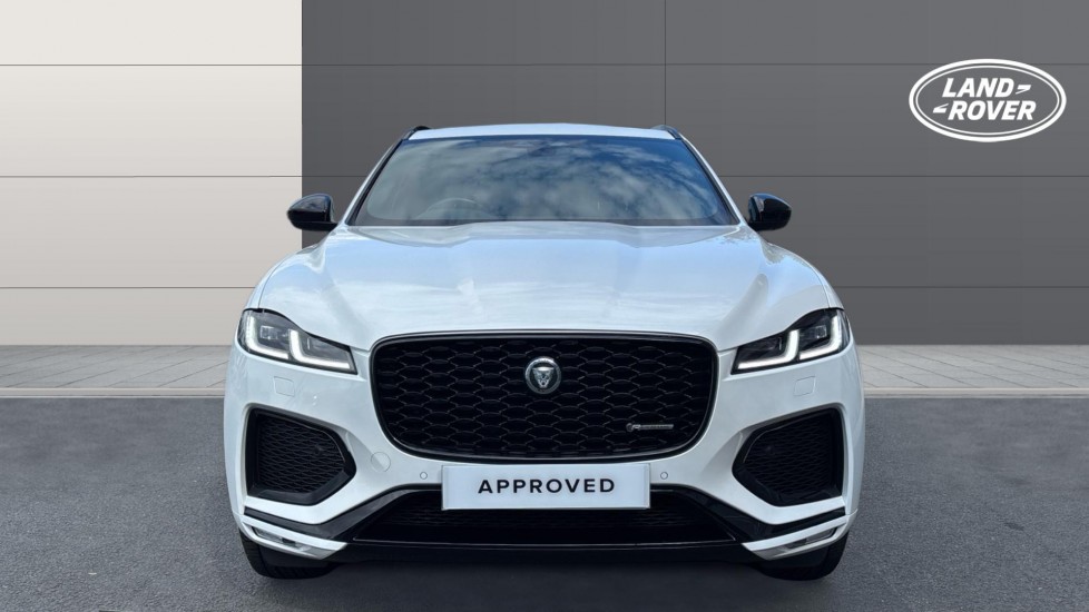 Jaguar F-Pace 2.0 D200 R-Dynamic SE Black 5dr Auto AWD Diesel Estate - Image 7