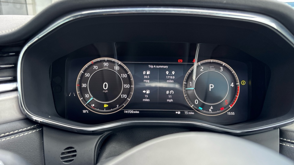 Jaguar F-Pace 2.0 D200 R-Dynamic SE Black 5dr Auto AWD Diesel Estate - Image 16