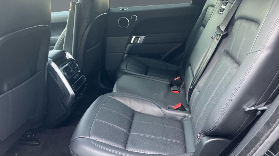 Land Rover Range Rover Sport 3.0 D300 HSE Silver 5dr Auto Diesel Estate - Image 4