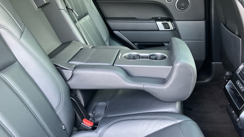 Land Rover Range Rover Sport 3.0 D300 HSE Silver 5dr Auto Diesel Estate - Image 33