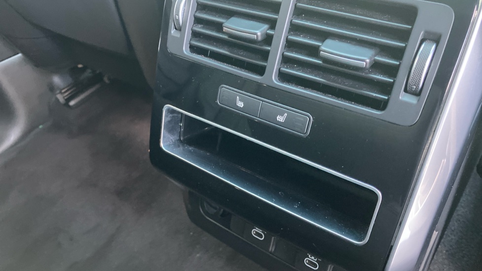Land Rover Range Rover Sport 3.0 D300 HSE Silver 5dr Auto Diesel Estate - Image 34