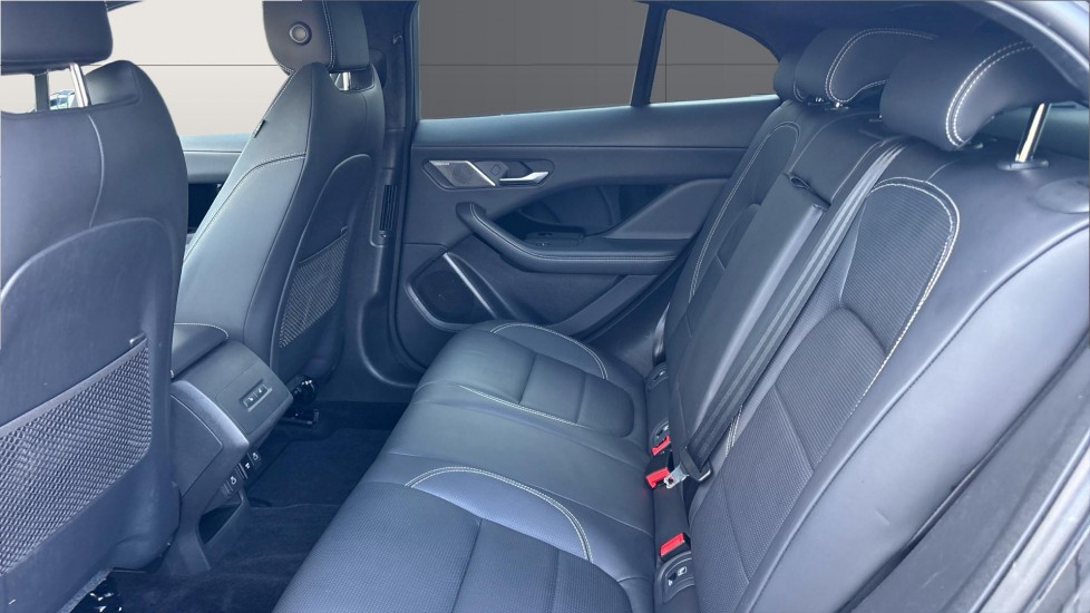 Jaguar I-Pace 294kW EV400 R-Dynamic HSE Black 90kWh 5dr Auto Electric Estate - Image 4