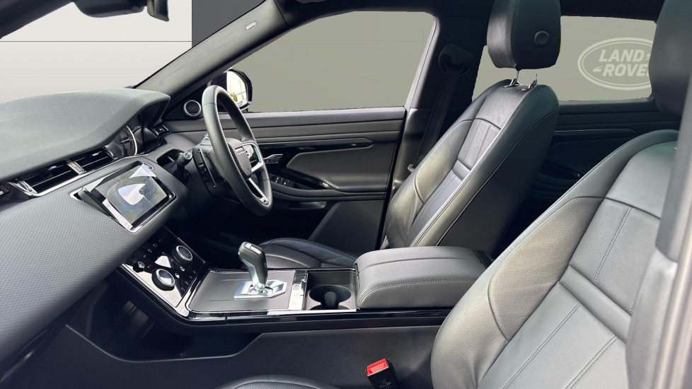 Land Rover Range Rover Evoque 1.5 P300e Evoque Edition 5dr Auto Hatchback - Image 3