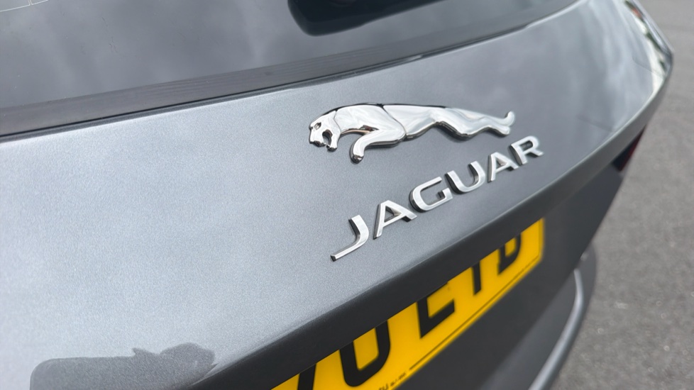 Jaguar E-Pace 2.0d [180] Chequered Flag Edition 5dr Auto Diesel Estate - Image 40