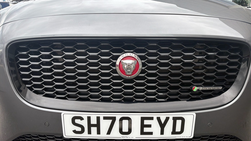 Jaguar E-Pace 2.0d [180] Chequered Flag Edition 5dr Auto Diesel Estate - Image 45