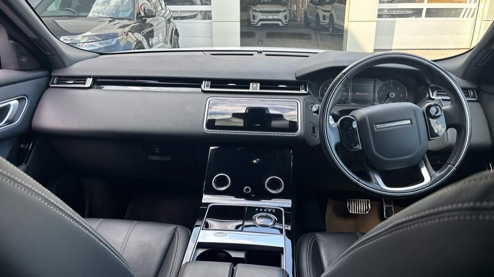 Land Rover Range Rover Velar 2.0 D240 R-Dynamic S 5dr Auto Diesel Estate - Image 9