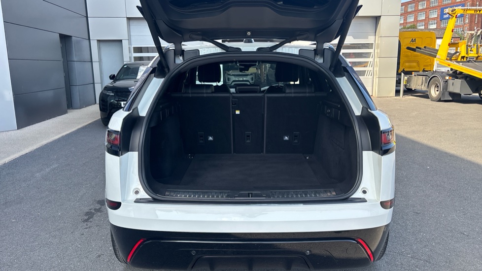 Land Rover Range Rover Velar 2.0 D240 R-Dynamic S 5dr Auto Diesel Estate - Image 10