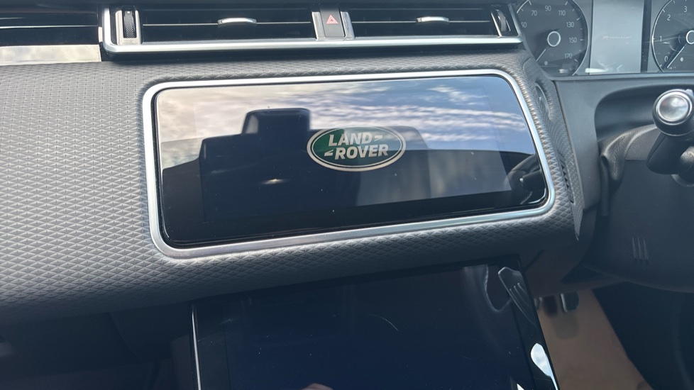 Land Rover Range Rover Velar 2.0 D240 R-Dynamic S 5dr Auto Diesel Estate - Image 26