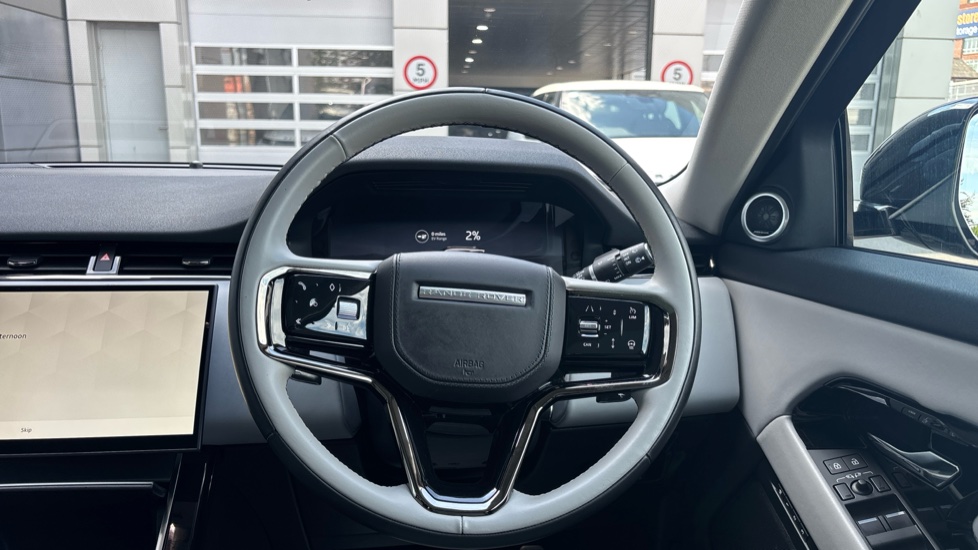 Land Rover Range Rover Evoque 1.5 P270e Dynamic HSE 5dr Auto Hatchback - Image 15
