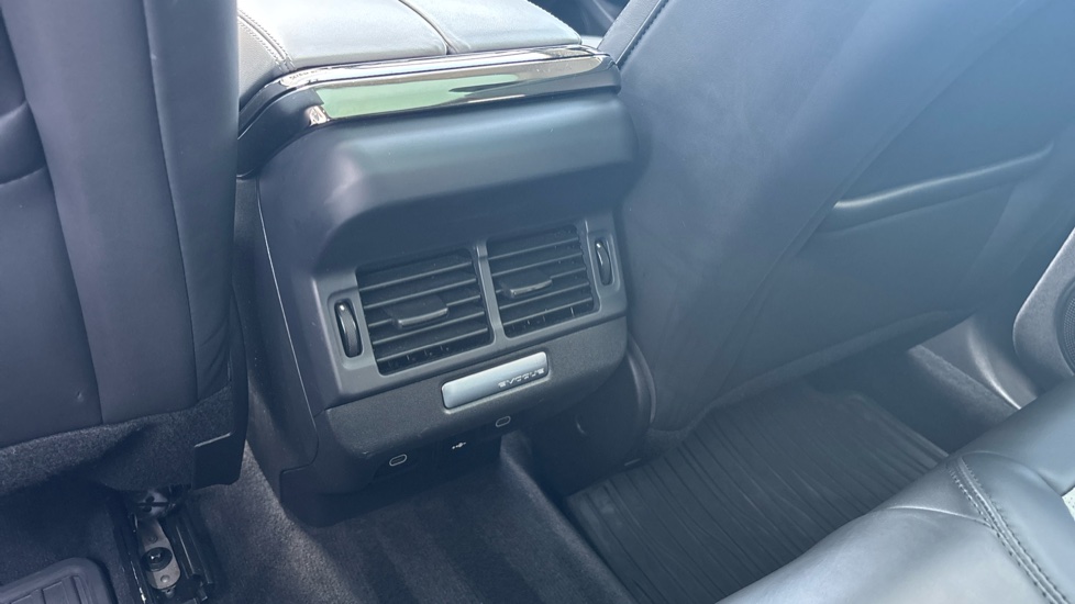 Land Rover Range Rover Evoque 1.5 P270e Dynamic HSE 5dr Auto Hatchback - Image 18