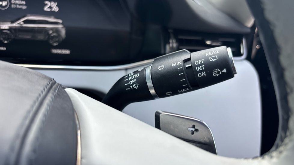 Land Rover Range Rover Evoque 1.5 P270e Dynamic HSE 5dr Auto Hatchback - Image 37
