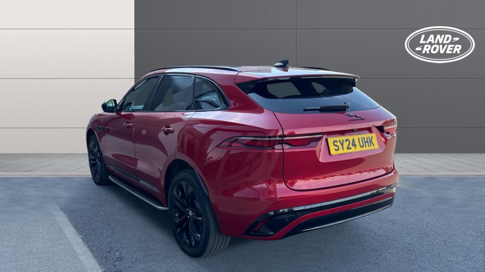 Jaguar F-Pace 2.0 D200 R-Dynamic SE Black 5dr Auto AWD Diesel Estate - Image 2