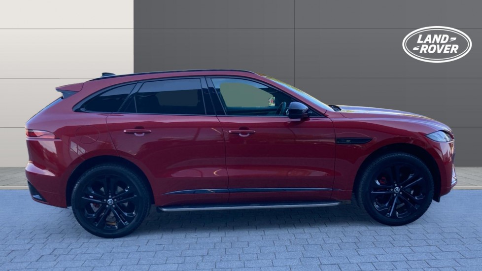 Jaguar F-Pace 2.0 D200 R-Dynamic SE Black 5dr Auto AWD Diesel Estate - Image 5
